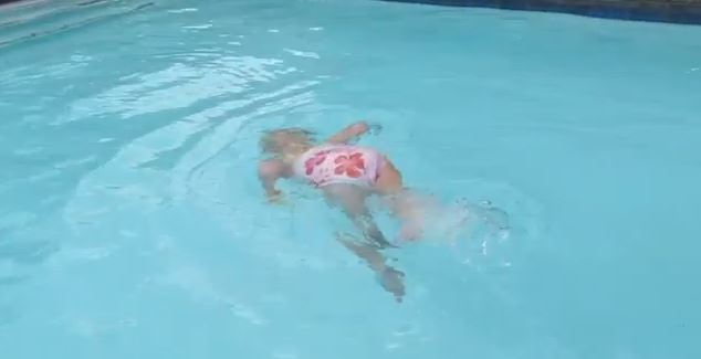 ΒΙΝΤΕΟ – Κολυμβήτρια… 16 μηνών