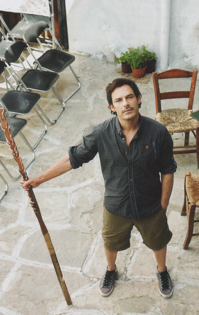 “Φυσικά και έχει τύχει να μου την πέσουν άντρες”