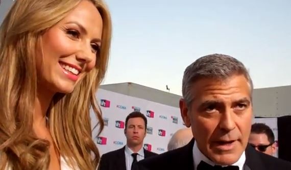 Η Kiebler για τον χωρισμό της από τον Clooney