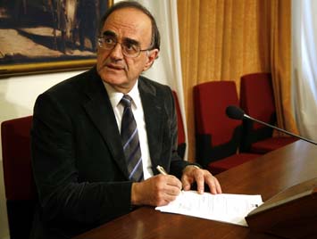 Σούρλας:”Η Ελλάδα βγαίνει από την επιτήρηση για τη διαφθορά”