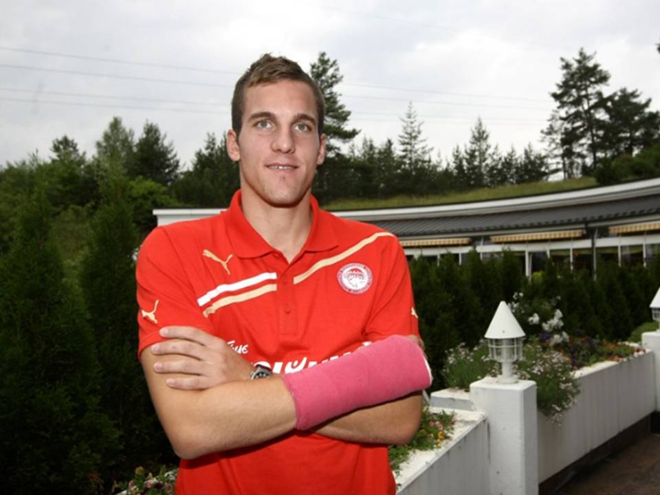 Κρατάει Μέγερι και Γιαννιώτη