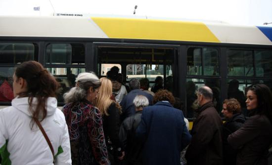 Κανονικά τα δρομολόγια των λεωφορείων στην πλ. Ελευθερίας