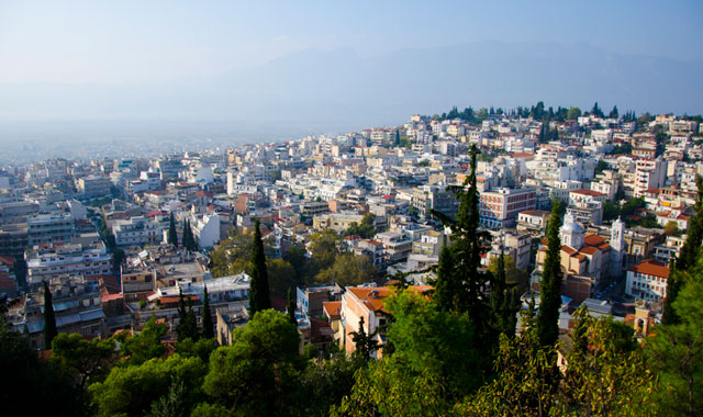 Η Λαμία γέμισε σκουπίδια