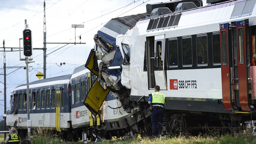 ΒΙΝΤΕΟ-Νεκρός ο οδηγός από τη σύγκρουση τρένων στην Ελβετία
