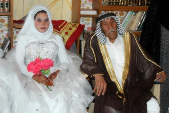 Ιράκ: 92χρονος παντρεύτηκε 22χρονη