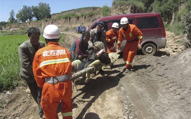 Κίνα-73 οι νεκροί από το σεισμό