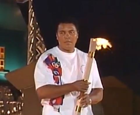 ΒΙΝΤΕΟ-Ο Μοχάμεντ Άλι ανάβει την Ολυμπιακή Φλόγα