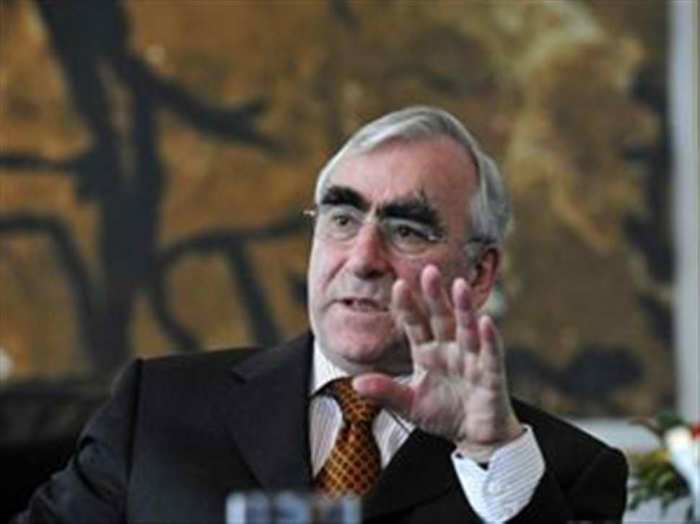 Βάιγκελ: Η Ελλάδα έχει διανύσει τον μισό μαραθώνιο