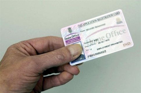 Άδεια παραμονής λόγω αυτοθυσίας