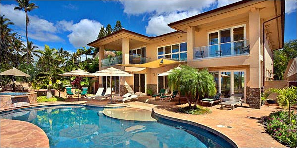 Φοροδιαφυγή με βίλες