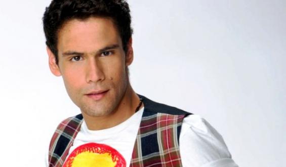 Μετρητά στον δρόμο από τον Ουγγαρέζο