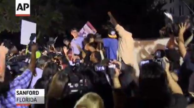 ΒΙΝΤΕΟ-Αντιδράσεις για την αθώωση του Zimmerman