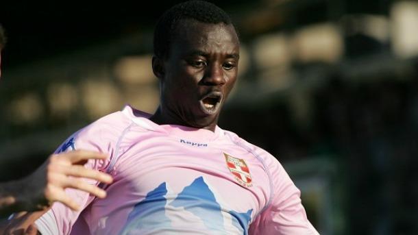 Πλησιάζει ο Ραμπιού στο Θρύλο