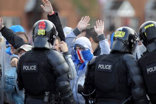 Νέες βιαιότητες τη νύχτα στο Μπέλφαστ