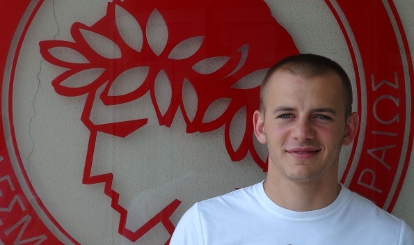 Ο Ολυμπιακός παρουσιάζει τον Βάις