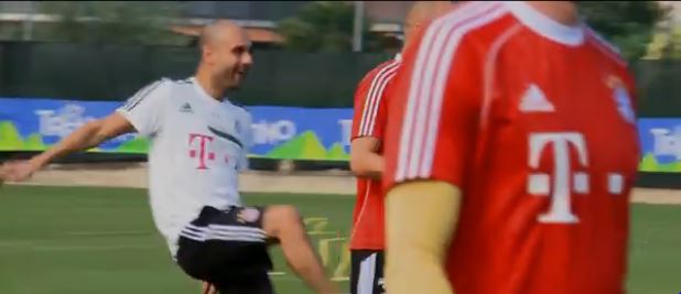 ΒΙΝΤΕΟ-Φιλική κλωτσιά του Γκουαρντιόλα στον Ρόμπεν