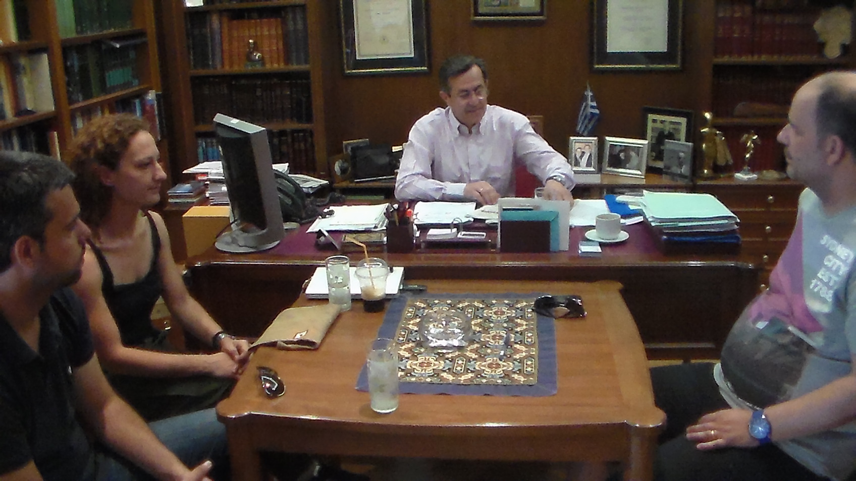 Νικολόπουλος: Αρκετά με τους “κυνηγούς κεφαλών”