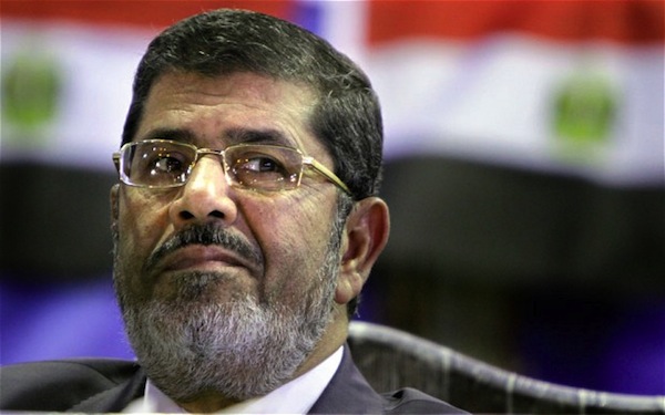 Ανυποχώρητος ο Μόρσι