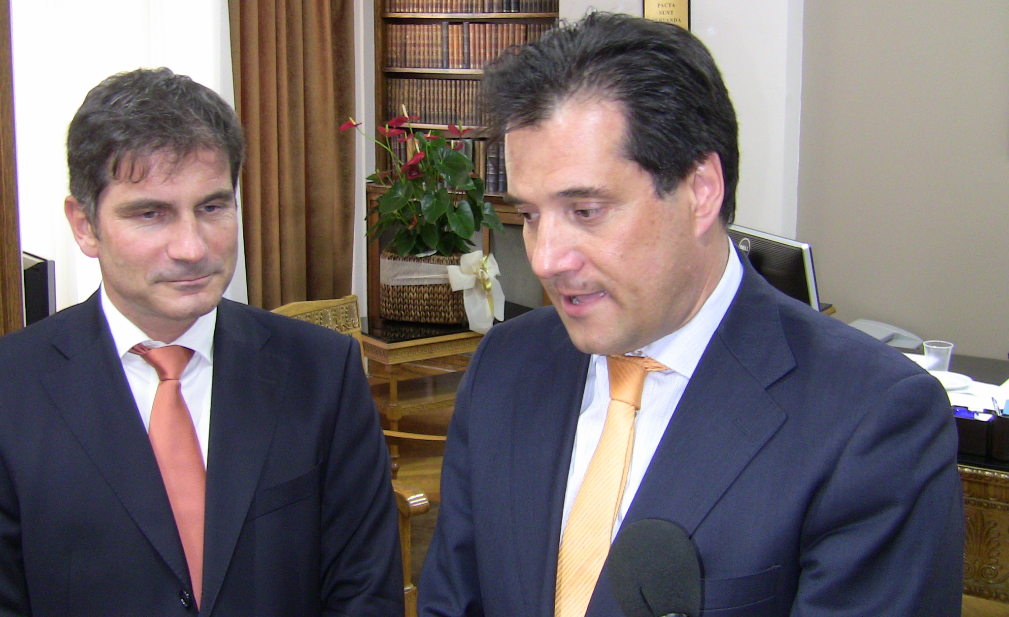 ΦΩΤΟ-Συνάντηση Άδωνι-Γερμανού πρέσβη