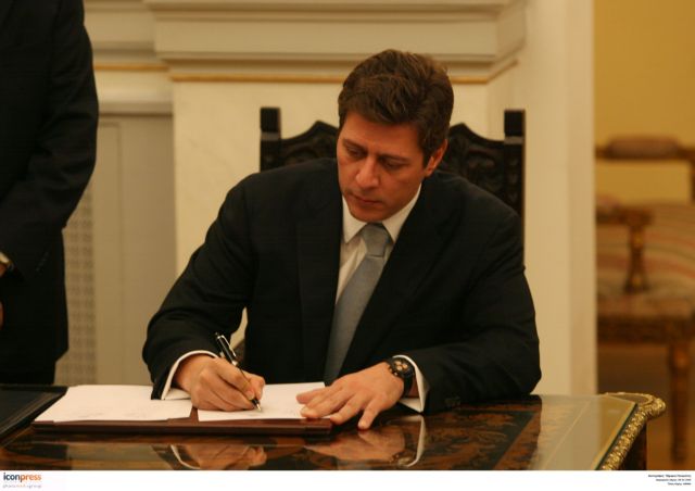 Ο Βαρβιτσιώτης ευχαριστεί τη Δαμανάκη