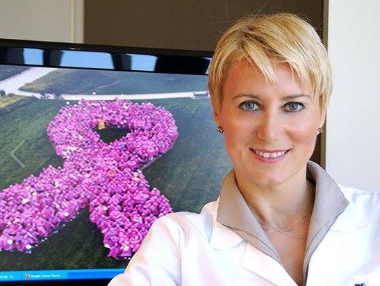 Γιατρός του facebook η Νατάσα