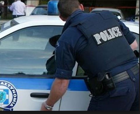 Είχαν ναρκωτικά και όπλα