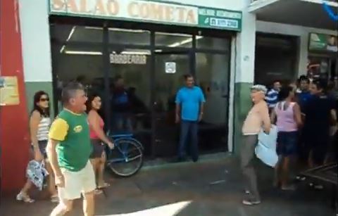 ΒΙΝΤΕΟ-Τσακωμός… ηλικιωμένων