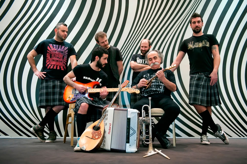 Θύμα τροχαίου μέλος των Koza Mostra