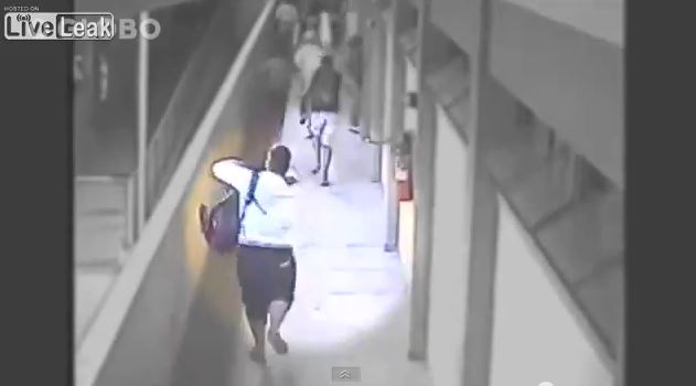 ΒΙΝΤΕΟ-Βραζιλία: Μαθητής πυροβολεί μέσα στο σχολείο