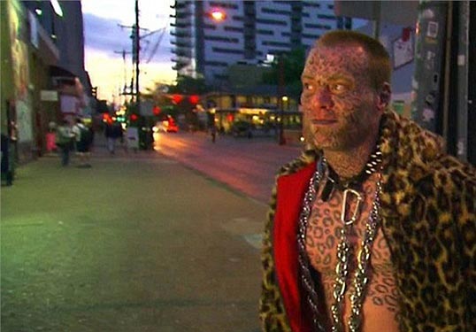 ΦΩΤΟ-Ο άνθρωπος “λεοπάρδαλη”