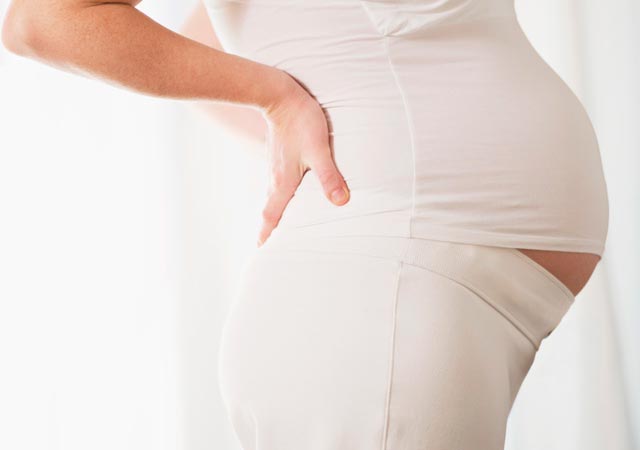 Εγκυμοσύνη και πόνοι στη μέση. Τι πρέπει να κάνω;