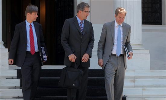 Πιέζει για νέα μέτρα η τρόικα