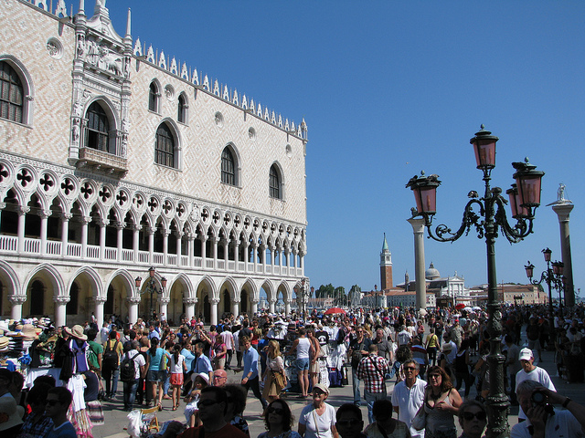 33 εκατ. Ιταλοί δεν πήγαν διακοπές