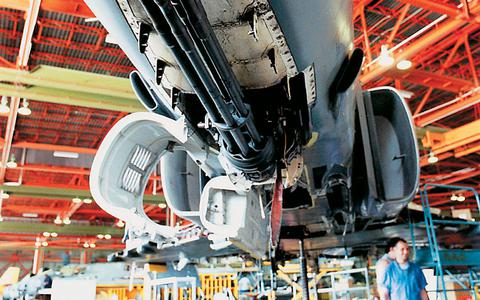 Πάγος στις μειώσεις μισθών στην ΕΑΒ