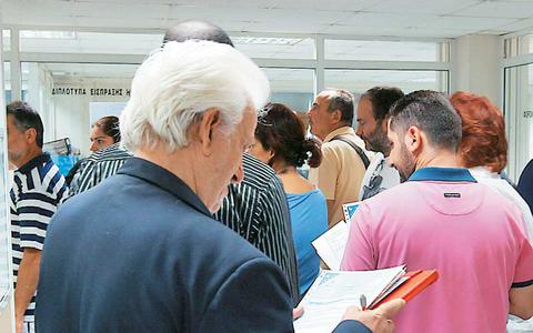 Επιστροφές ΦΠΑ σε… 2,5 χρόνια