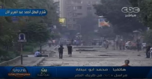 Έβαλαν φωτιά σε κυβερνητικό κτίριο στο Κάιρο