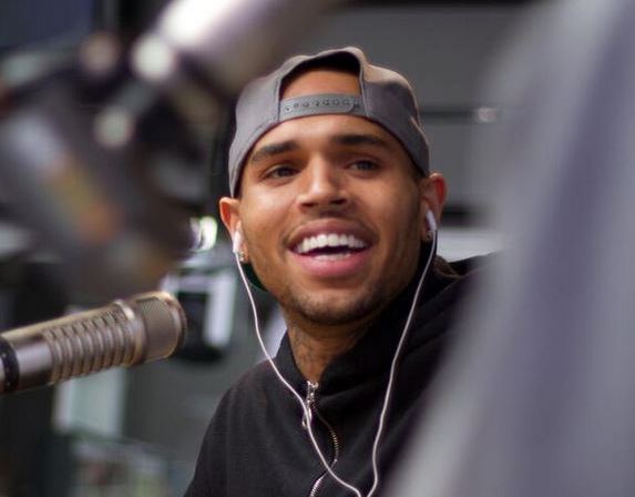Κρίση επιληψίας έπαθε ο Chris Brown