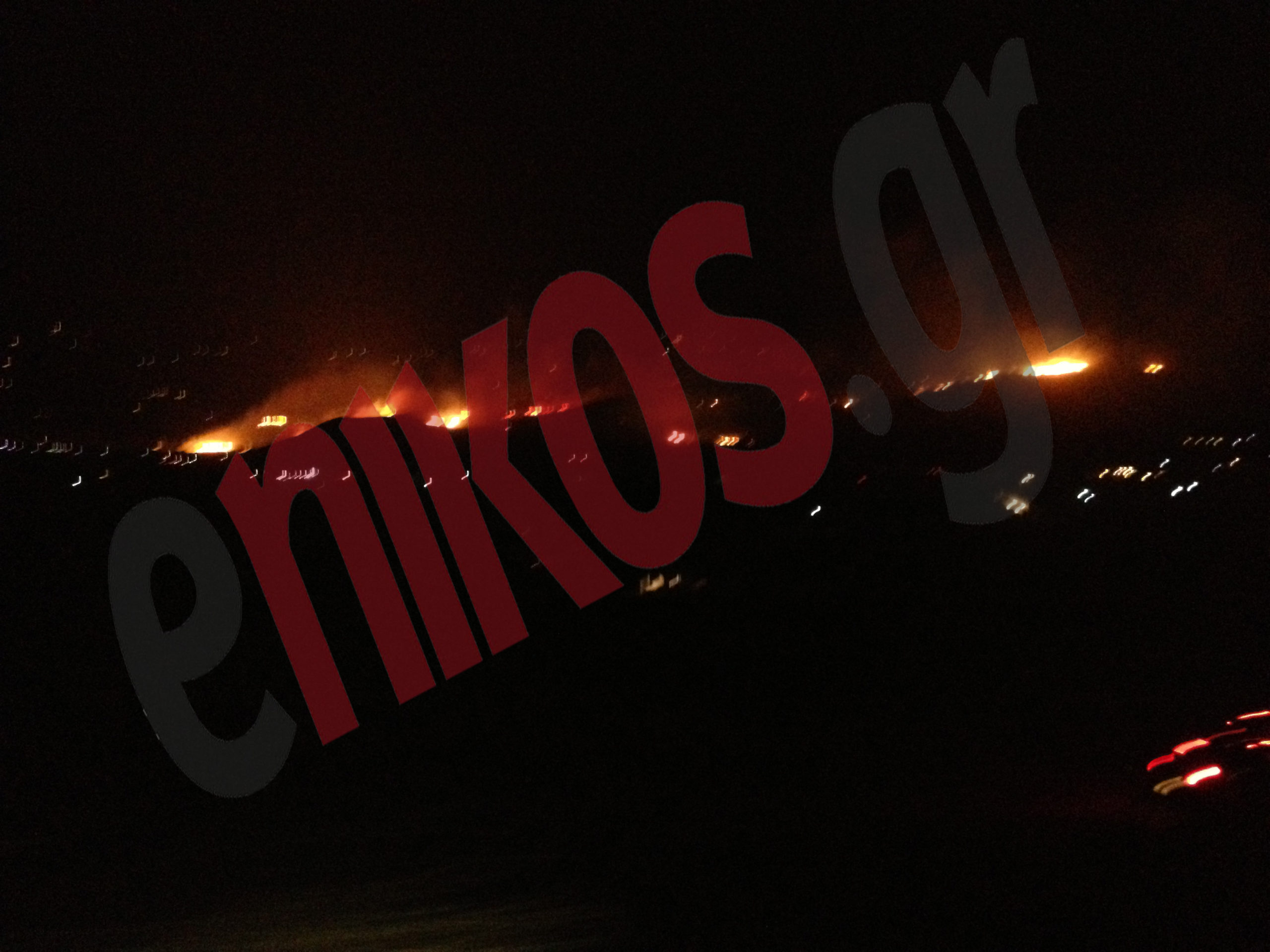 ΦΩΤΟ-Η φωτιά στην Άνδρο