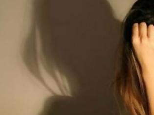 Μητέρα εξέδιδε τις ανήλικες κόρες της