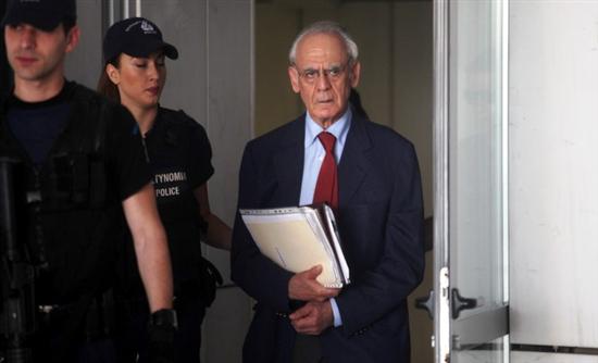 Άκης: Δεν ξέρω, δεν είδα, δεν άκουσα