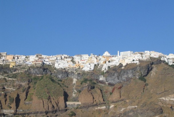 Ο ΔΕΔΔΗΕ για την ηλεκτροδότηση της Θήρας