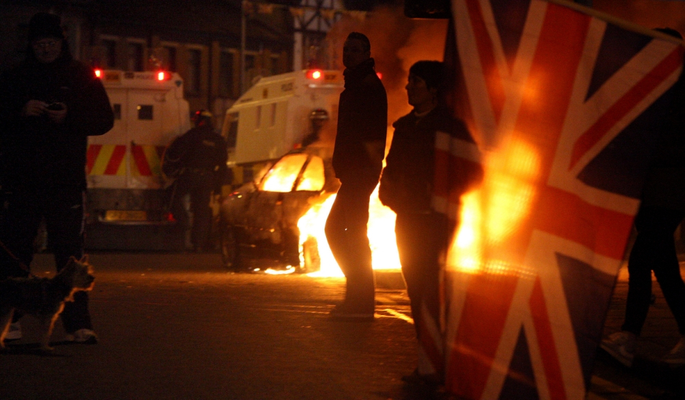 Tαραγμένη νύχτα στο Μπέλφαστ