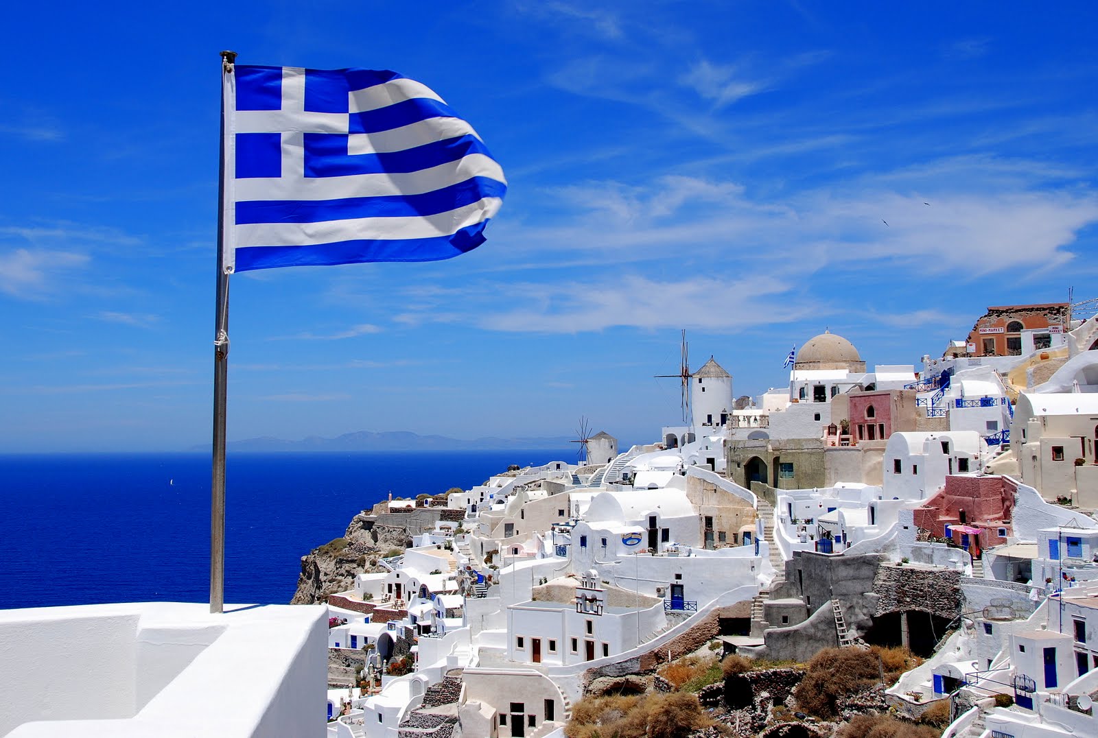 «Ο ήλιος λάμπει πάνω από τον ελληνικό τουρισμό»