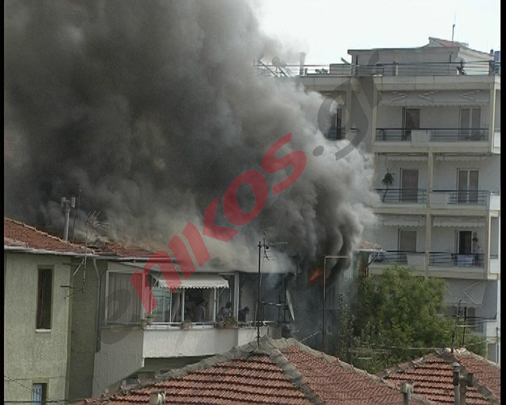 BINTEO-Φωτιά σε σπίτι στην Καβάλα