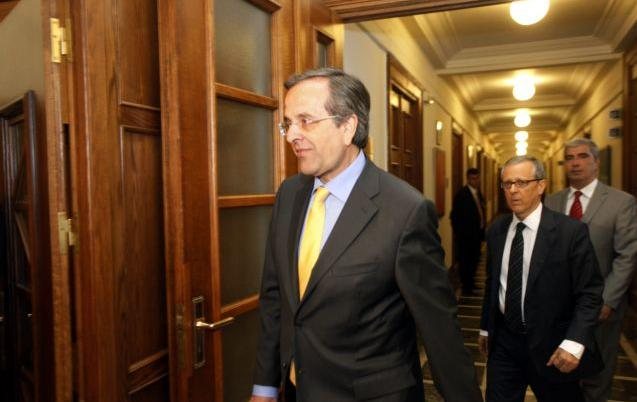 Σε εξέλιξη η σύσκεψη Σαμαρά-υπουργών