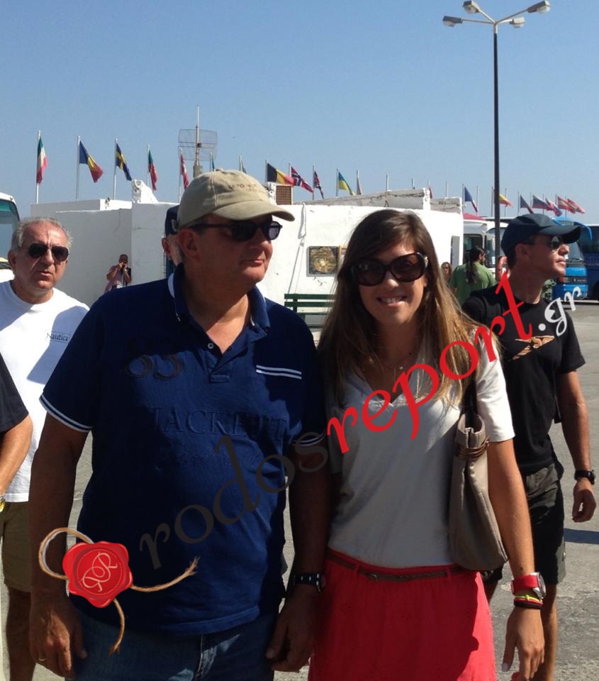 ΦΩΤΟ-Ο Καραμανλής στη Νίσυρο