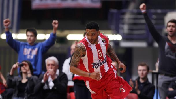 Μένει στον Ολυμπιακό ο Λο