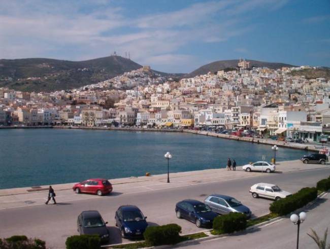 Φάρσα το τηλεφώνημα για βόμβα