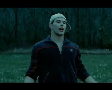 ΦΩΤΟ-Από βρικόλακας… Ηρακλής