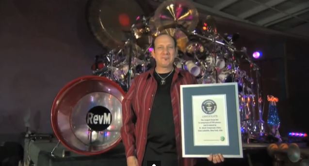 ΒΙΝΤΕΟ: Το μεγαλύτερο σετ ντραμς